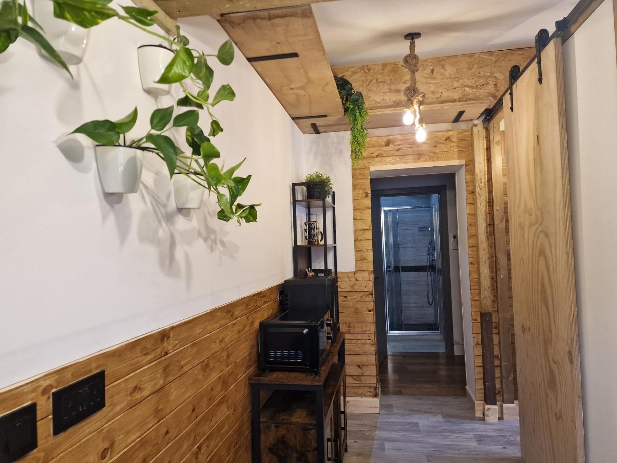 Two-Bedroom Cosy Country Lodge With Private Patio Greenhithe Exterior photo